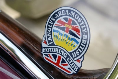 1949 Triumph 2000 Base