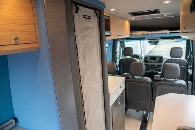 2020 Mercedes-Benz Sprinter Custom
