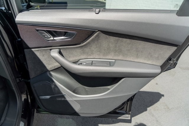2020 Audi SQ7 Premium Plus