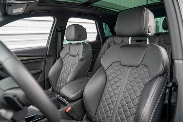 2022 Audi SQ5 Premium Plus