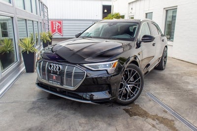 2019 Audi e-tron Premium Plus