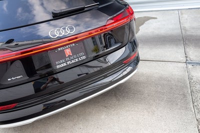 2019 Audi e-tron Premium Plus