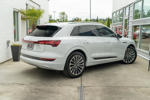 2019 Audi e-tron Prestige