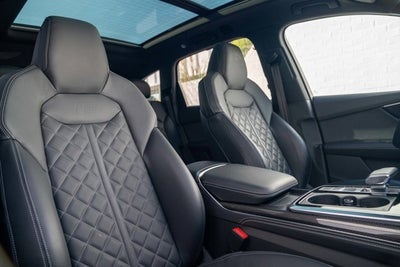 2023 Audi SQ7 Prestige