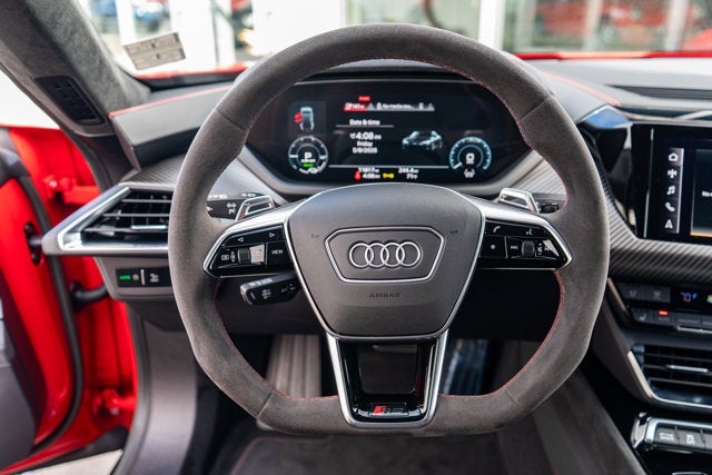 2022 Audi RS e-tron GT quattro