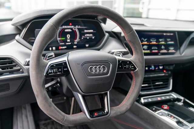 2022 Audi RS e-tron GT quattro