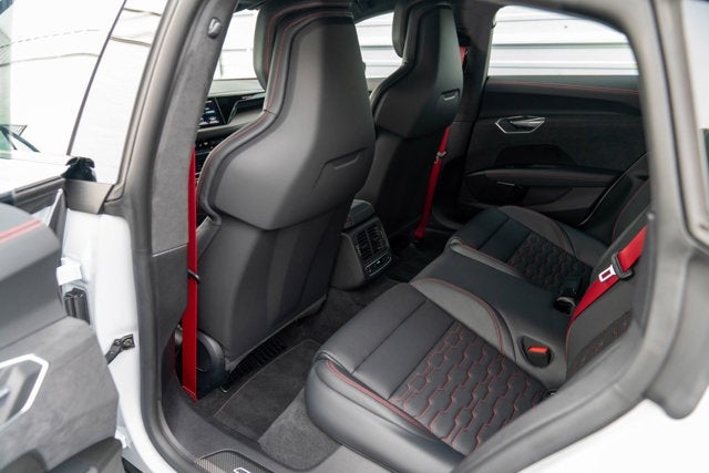 2022 Audi RS e-tron GT quattro