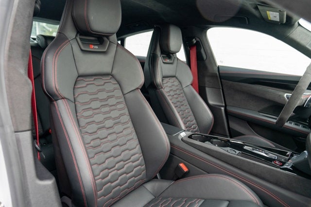 2022 Audi RS e-tron GT quattro