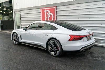 2022 Audi RS e-tron GT quattro