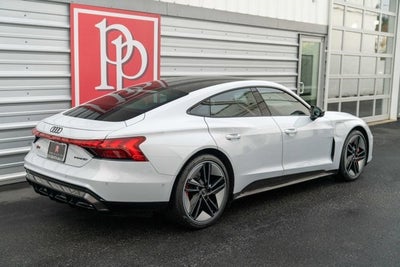 2022 Audi RS e-tron GT quattro