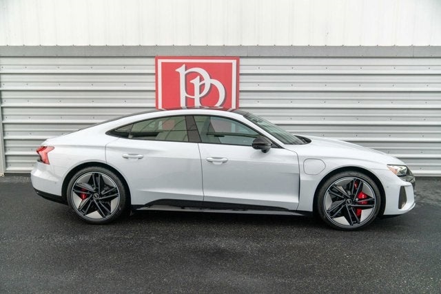 2022 Audi RS e-tron GT quattro