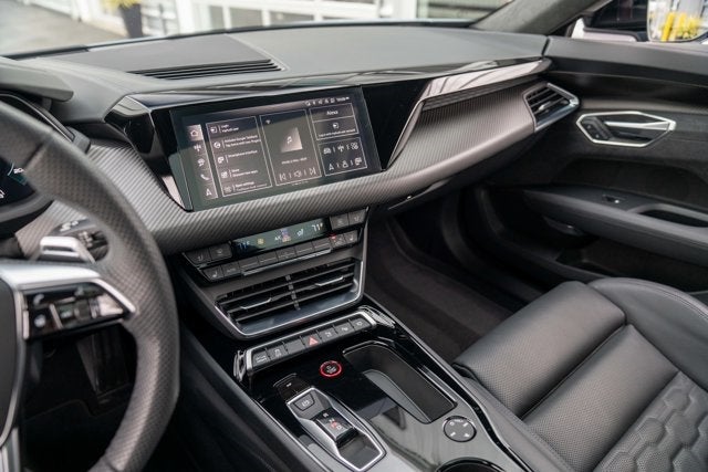 2024 Audi RS e-tron GT quattro