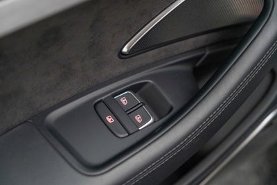 2014 Audi S8 4dr Sdn