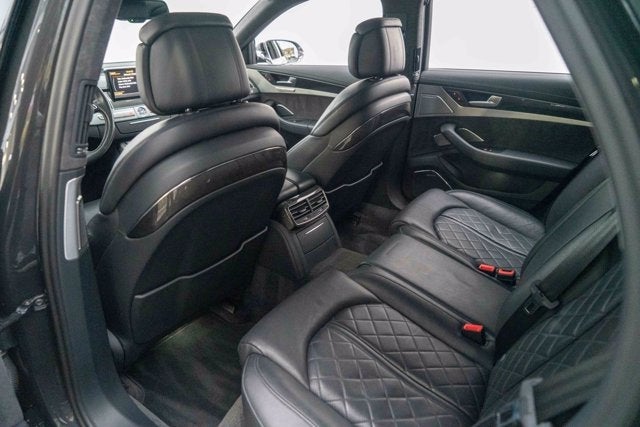 2014 Audi S8 4dr Sdn