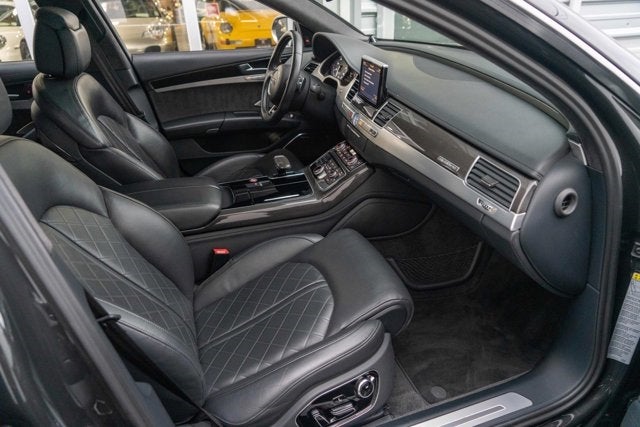2014 Audi S8 4dr Sdn