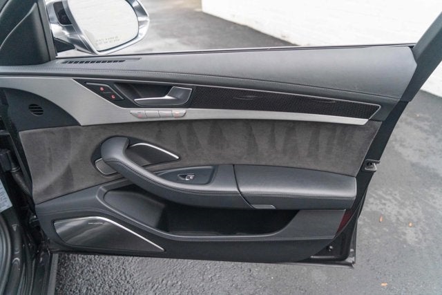 2014 Audi S8 4dr Sdn