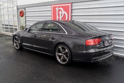 2014 Audi S8 4dr Sdn