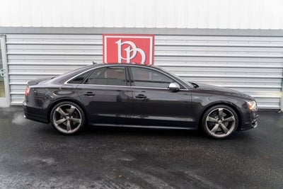 2014 Audi S8 4dr Sdn