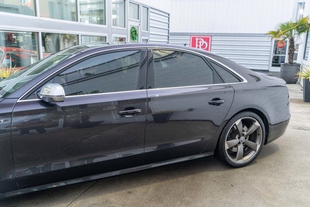2014 Audi S8 4dr Sdn