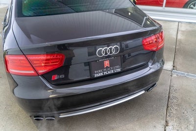 2014 Audi S8 4dr Sdn