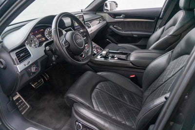 2014 Audi S8 4dr Sdn