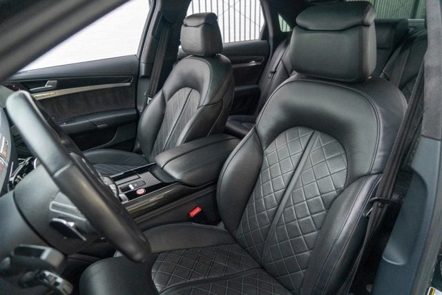 2014 Audi S8 4dr Sdn