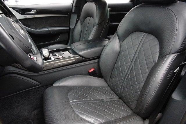 2013 Audi S8 4dr Sdn