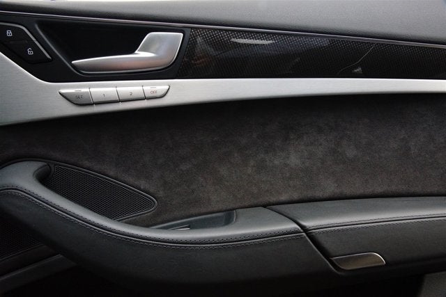 2013 Audi S8 4dr Sdn