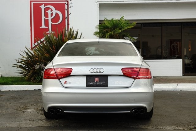 2013 Audi S8 4dr Sdn