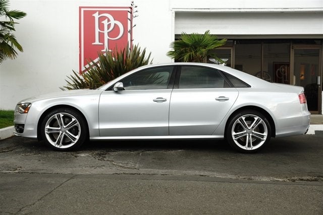 2013 Audi S8 4dr Sdn