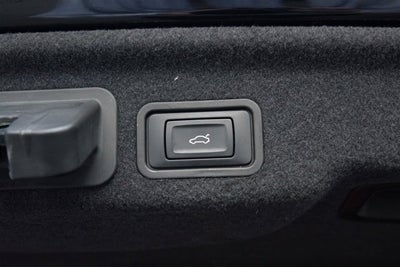 2013 Audi S8 4dr Sdn