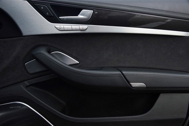 2013 Audi S8 4dr Sdn