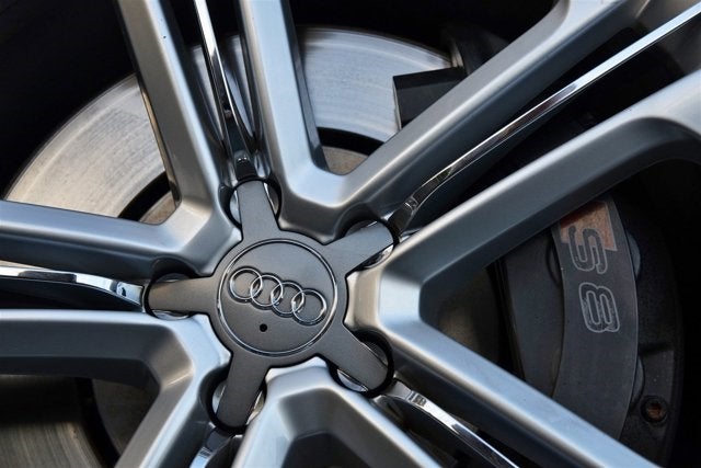 2013 Audi S8 4dr Sdn