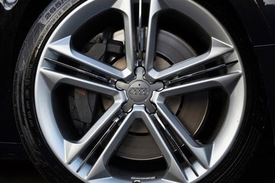 2013 Audi S8 4dr Sdn