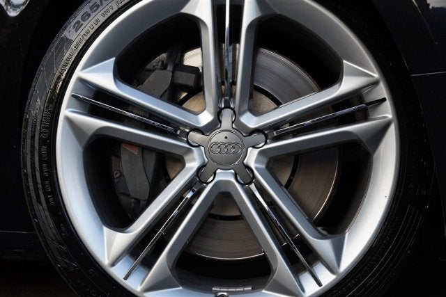 2013 Audi S8 4dr Sdn