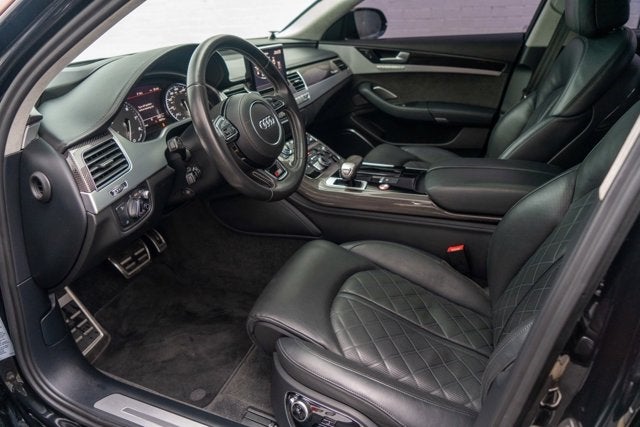 2015 Audi S8 4dr Sdn