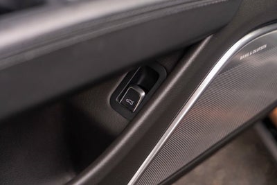 2015 Audi S8 4dr Sdn