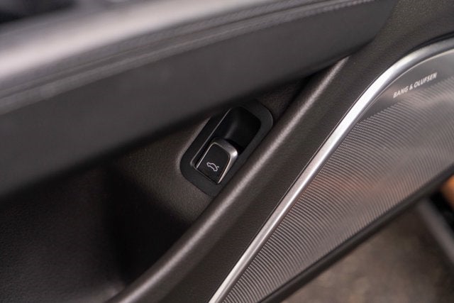 2015 Audi S8 4dr Sdn