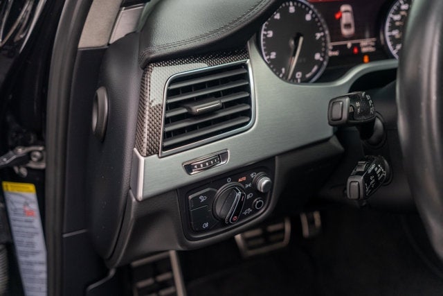 2015 Audi S8 4dr Sdn
