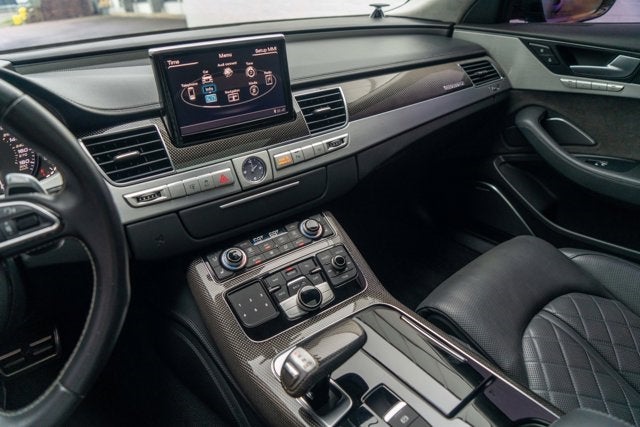 2015 Audi S8 4dr Sdn