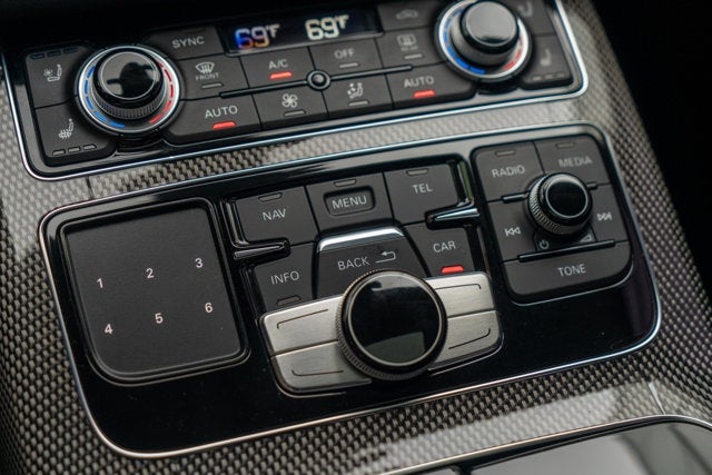 2015 Audi S8 4dr Sdn