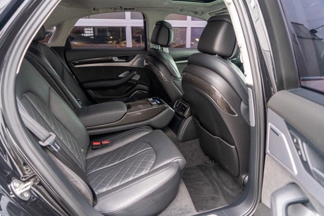 2015 Audi S8 4dr Sdn