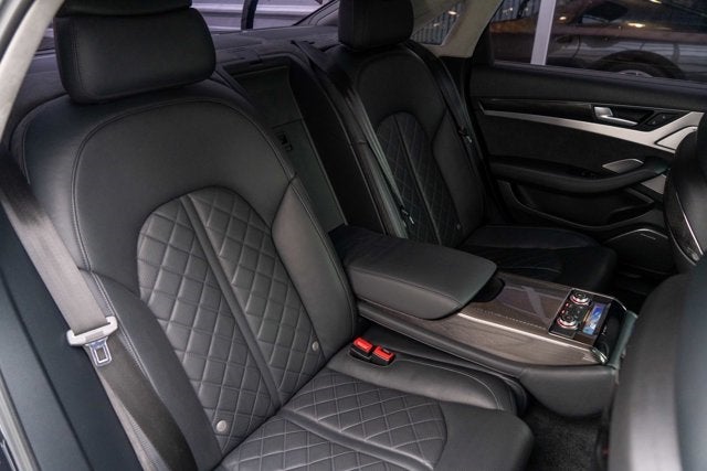 2015 Audi S8 4dr Sdn
