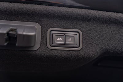 2015 Audi S8 4dr Sdn