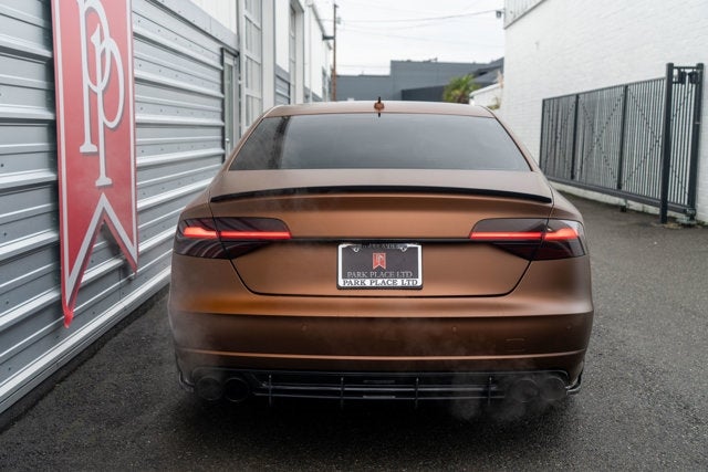2015 Audi S8 4dr Sdn
