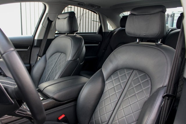 2015 Audi S8 4dr Sdn