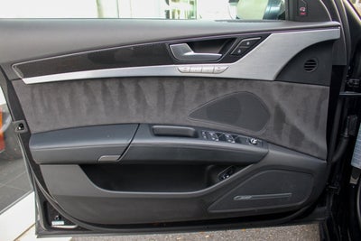 2015 Audi S8 4dr Sdn