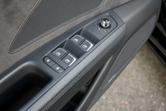 2015 Audi S8 4dr Sdn