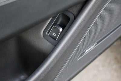 2015 Audi S8 4dr Sdn
