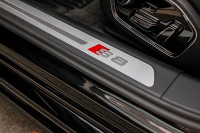 2015 Audi S8 4dr Sdn
